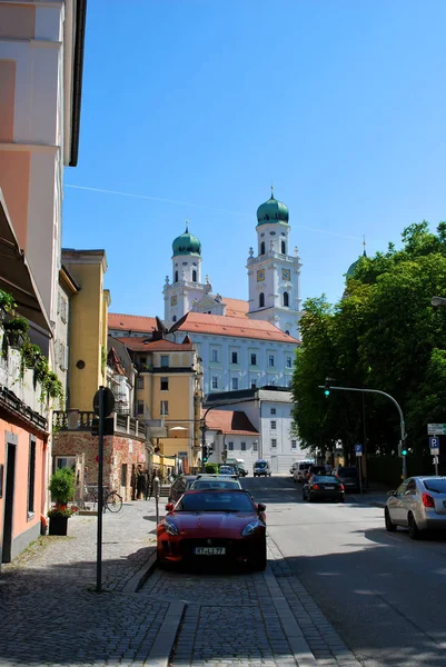 Passau, Baviera, Alemania - 09 de junio de 2014: El St. Stephen 's Cath —  Fotos de Stock