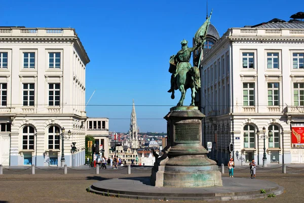 Bruselas, Bélgica - 15 de julio de 2018: El centro histórico de Brus —  Fotos de Stock