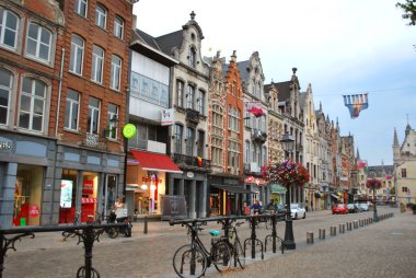 Mechelen, Flanders, Belçika - 16 Temmuz 2018: Tarihi şehir