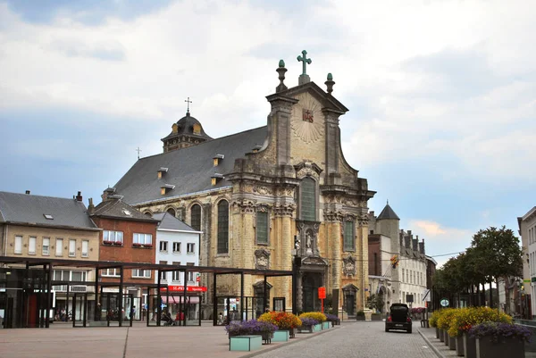 Mechelen, Flandry, Belgie-16. červenec 2018: kostel St.Pe — Stock fotografie