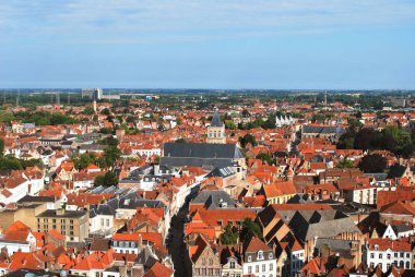 Bruges, Batı'daki tarihi şehir merkezinin panorama görünümü 