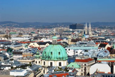 Viyana, Avusturya - 16 Nisan 2019: The aerial panorama view of th