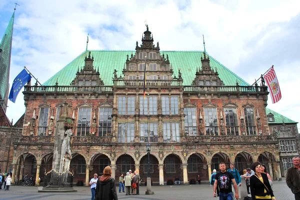 Bremen, Alemania - 09 de mayo de 2013: El ayuntamiento de Bremen en el hist —  Fotos de Stock