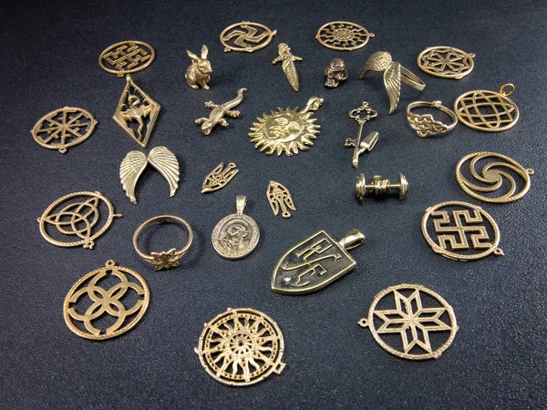 Bronz ve pirinç takı set konu Fotoğrafçılık stüdyosu