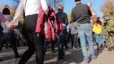 Kyiv, Ukrayna 14 Ekim 2019. Milliyetçi aktivistler, Ukrayna destekçileri Minsk Protokolü ve Steinmeier Formülünü protesto ediyorlar