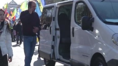 Kyiv, Ukrayna 14 Ekim 2019. Milliyetçi aktivistler, Ukrayna destekçileri Minsk Protokolü ve Steinmeier Formülünü protesto ediyorlar