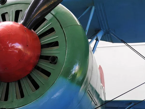 Close-up of fragments and details of the old aircraft. — Stock Photo, Image