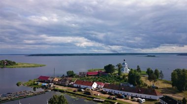Nilo-Stolobensky Manastırı. Nilo-Stolobensky Manastırı Gölü Seliger, Rusya Federasyonu'Tver bölgesinde yer alan