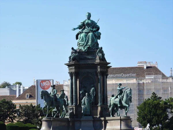 Площадь Марии-Терезы, Вена, Австрия, в ясный день . — стоковое фото