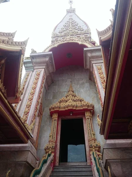 Храмы и статуи Будды в Таиланде — стоковое фото