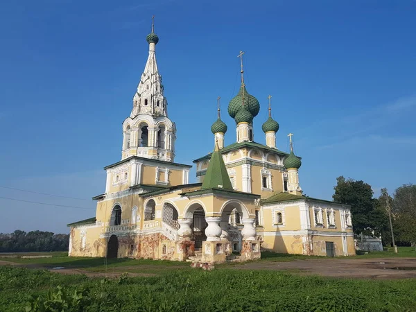 Церковь Рождества Иоанна Предтечи в Угличе, Ярославская область, Россия . — стоковое фото