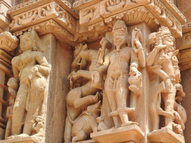 Parsvanath, Adinath, Shanti Nath, tapınaklar Doğu Grubu, Khajuraho, Madhya Pradesh, Hindistan, Kama Sutra bilinen eroticheskim tasarımı, UNESCO Dünya mirası sitesi