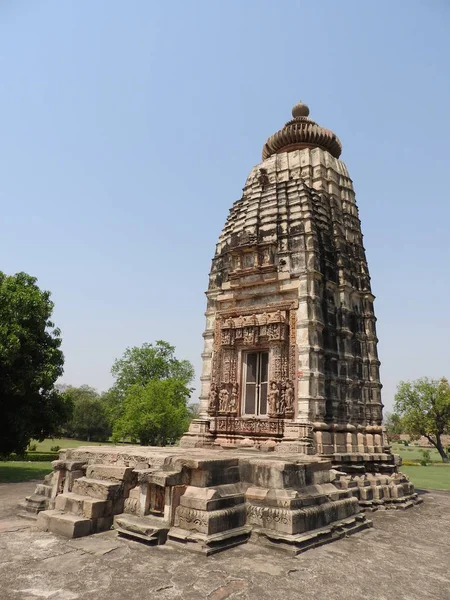 O grupo ocidental de templos, Khajuraho, em um dia claro, Madhya Pradesh, Índia, Patrimônio Mundial da UNESCO — Fotografia de Stock