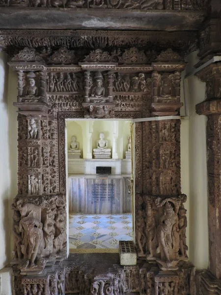 샨 티 나 타 사원-카 주 라 호의 기념비, 마디 아 프라 데 시, 인도 — 스톡 사진