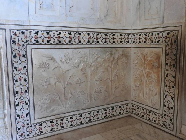 kakma ve oymalar taj mahal, agra, Hindistan'ın dekorasyon detay