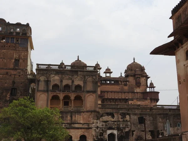 A Lajos Mahal, Orchha Fort, Religia, hinduizmus, ősi építészet, Orchha, Madhya Pradesh, India. — Stock Fotó