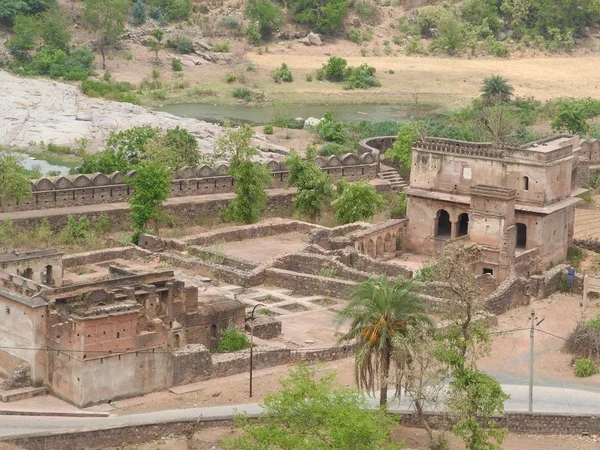 На Jehangir-Махал, Форт Orchha, Religia індуїзм, древньої архітектури, Orchha, Мадх'я-Прадеш, Індія. — стокове фото