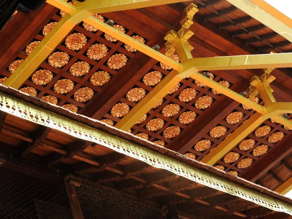 Kandy, Sri Lanka 'da Kutsal diş kalıntı Sri Dalada Maligawa Tapınağı. Ayrıntılar emanetler Budist tapınak Kandy Krallığı Kraliyet Sarayı kompleksi bulunan.