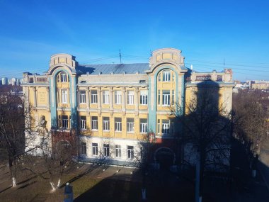 Vladimir 'de eski evler ve mimari, altın yüzük.