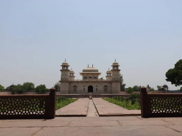 Túmulo de Itimad-ud-Daul, pequeno Taj Mahal, Agra, Índia . — Fotografia de Stock