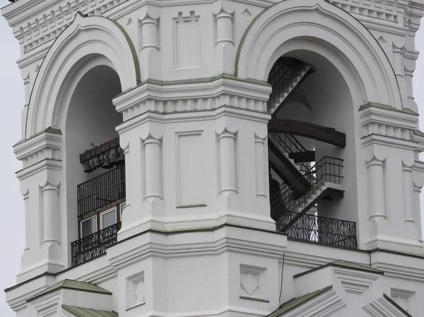 Nikolo-çöller Berlyukovsky ilçe küçük bir Rus köyünde manastır Unsurları.
