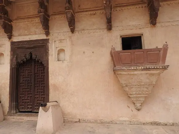 Jehangir Mahal, szczegóły i elementy Orchha Fort, religia hinduistyczna, starożytna architektura, Orchha, Madhya Pradesh, Indie. — Zdjęcie stockowe