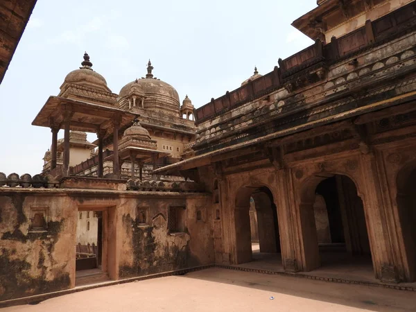 Jehangir Mahal, fuerte de Orchha, Religia hinduismo, arquitectura antigua, Orchha, Madhya Pradesh, India. —  Fotos de Stock