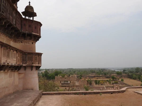 Jehangir Mahal, detaljer och delar av Orchha fort, hinduisk religion, antik arkitektur, Orchha, Madhya Pradesh, Indien. — Stockfoto