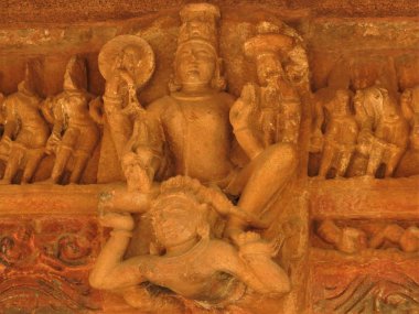 Erotik heykeller ve kajuraho tapınaklarda adam seks pozlar, Madhya Pradesh, Hindistan. 1050 civarında inşa edilmiş, bir Unesco dünya mirası, bir turizm beldesidir. Dokular ve kartpostallar kavramı.