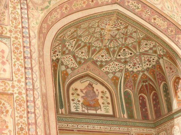 Zbliżenie Gniazda Wiszące Sufitu Budynku Zewnątrz Amber Fort Koło Jaipur — Zdjęcie stockowe