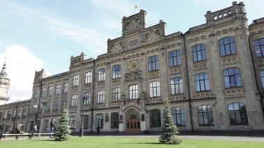 Kyiv 'in mimarisi. Ukrayna. Kyiv Politeknik Enstitüsü. Hava görüntüsü. Yavaş çekim.