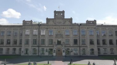 Kyiv 'in mimarisi. Ukrayna. Kyiv Politeknik Enstitüsü. Hava görüntüsü. Yavaş çekim, gri, düz