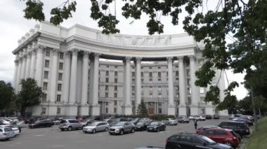 Kyiv 'in mimarisi. Ukrayna: Ukrayna Dışişleri Bakanlığı. Hava görüntüsü. Yavaş çekim