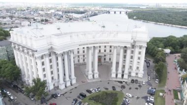 Kyiv 'in mimarisi. Ukrayna: Ukrayna Dışişleri Bakanlığı. Hava görüntüsü. Yavaş çekim
