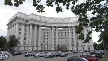 Kyiv 'in mimarisi. Ukrayna: Ukrayna Dışişleri Bakanlığı. Hava görüntüsü. Yavaş çekim