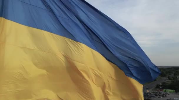 ธงยูเครน การเคลื่อนไหวช้า คีฟ ยูเครน — วีดีโอสต็อก