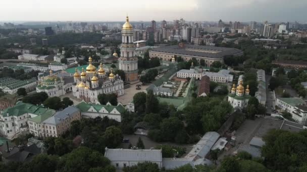 Vista aérea de Kiev, Ucrânia. Movimento lento — Vídeo de Stock