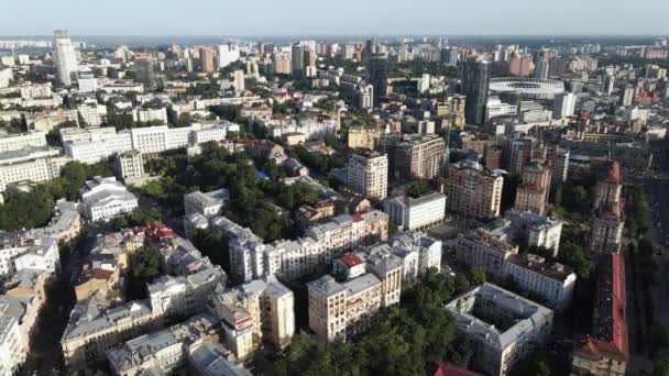 Вид с воздуха на Киев, Украина. Медленное движение — стоковое видео