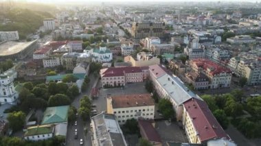 Ukrayna, Kyiv 'in havadan görünüşü. Yavaş çekim