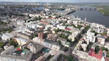 Ukrayna, Kyiv 'in havadan görünüşü. Yavaş çekim