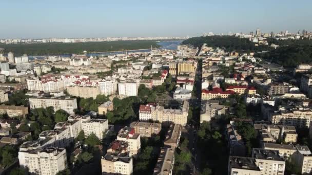 Flygfoto över Kiev, Ukraina. Långsamma rörelser — Stockvideo