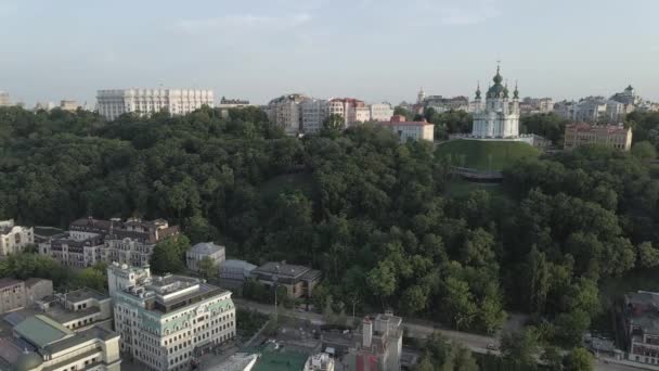 Vista aérea de Kiev, Ucrania. Movimiento lento, plano, gris — Vídeos de Stock