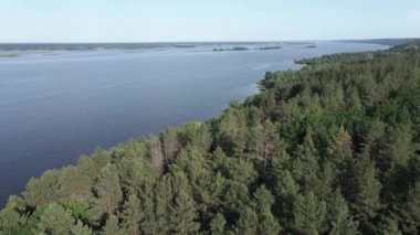 Dnipro Nehri. Hava görüntüsü. Ukrayna. Yavaş çekim