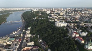 Kyiv, Ukrayna. Hava görüntüsü. Yavaş çekim