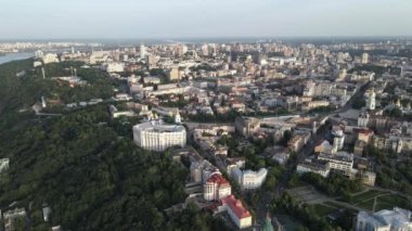 Kyiv, Ukrayna. Hava görüntüsü. Yavaş çekim
