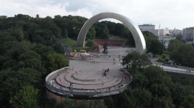 Kyiv, Ukrayna. Hava görüntüsü. Yavaş çekim