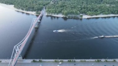 Kyiv, Ukrayna. Hava görüntüsü. Yavaş çekim