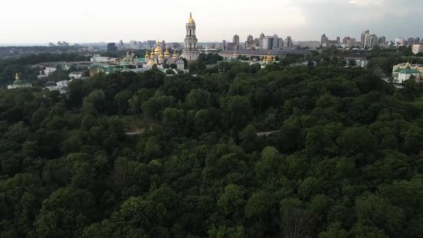 Kiev, Ucrania. Vista aérea. Movimiento lento — Vídeos de Stock