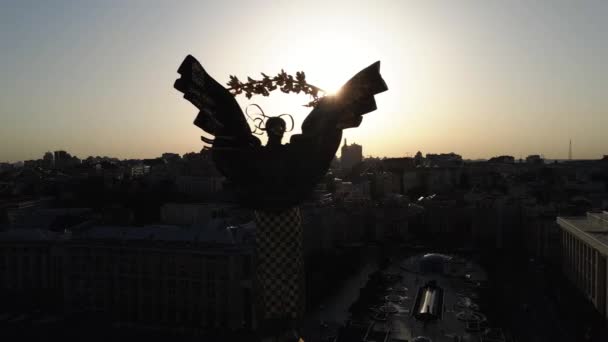 Kiev. Ucrania: Plaza de la Independencia, Maidan. Vista aérea, cámara lenta — Vídeos de Stock