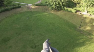 Kiev, Ukrayna: Babi Yar. Yahudilerin toplu katliamı anısına. Hava görünümü